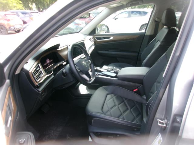 2025 Volkswagen Atlas 2.0T SE FWD