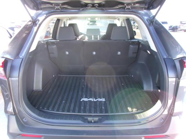 2025 Toyota RAV4 LE FWD