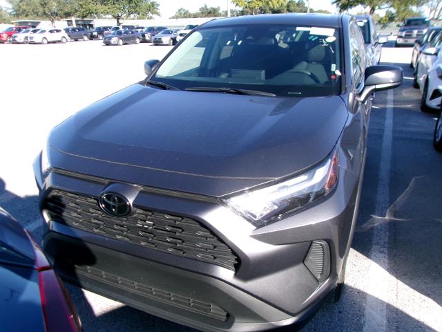 2025 Toyota RAV4 LE FWD