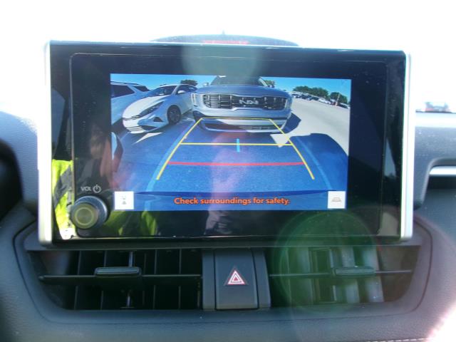 2025 Toyota RAV4 LE FWD