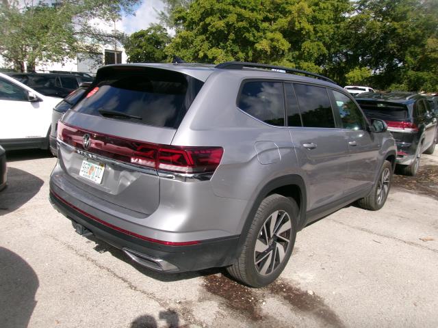 2025 Volkswagen Atlas 2.0T SE FWD