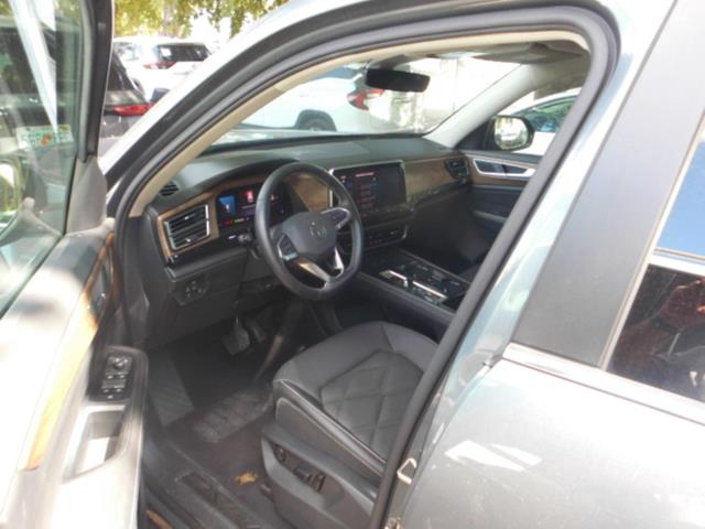 2025 Volkswagen Atlas 2.0T SE FWD