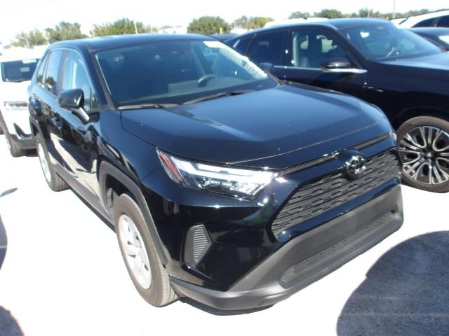 2025 Toyota RAV4 LE FWD