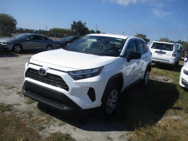 2025 Toyota RAV4 LE FWD