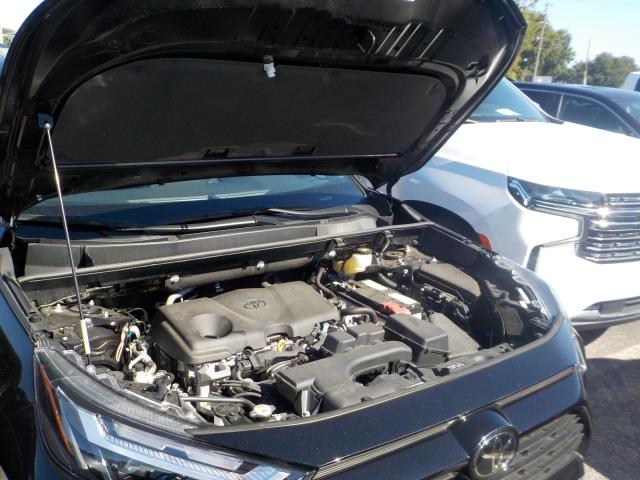 2025 Toyota RAV4 LE FWD