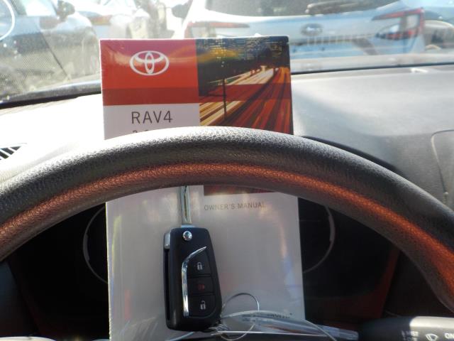 2025 Toyota RAV4 LE FWD