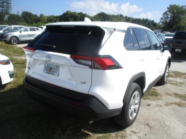 2025 Toyota RAV4 LE FWD