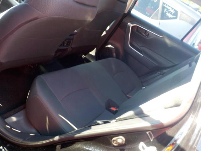 2025 Toyota RAV4 LE FWD