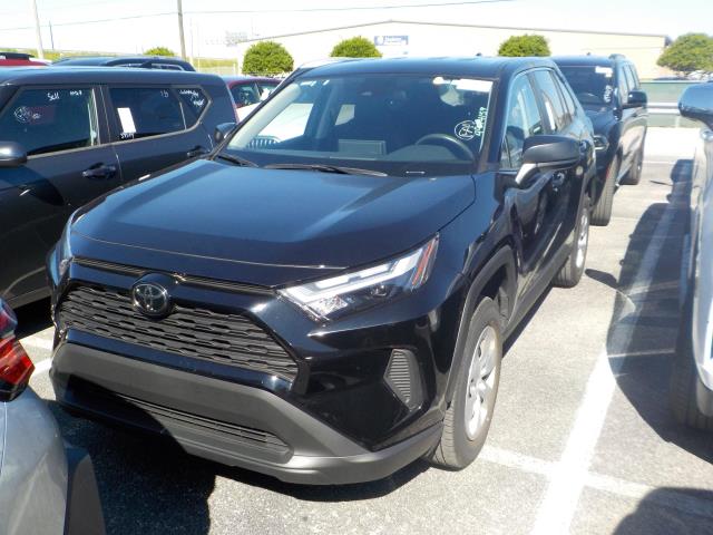 2025 Toyota RAV4 LE FWD