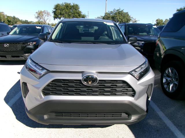 2025 Toyota RAV4 LE FWD