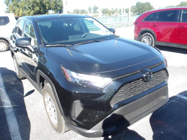 2025 Toyota RAV4 LE FWD