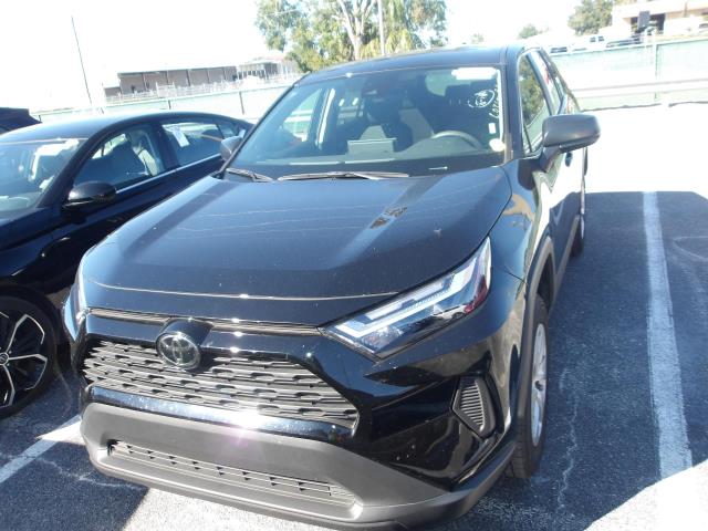 2025 Toyota RAV4 LE FWD