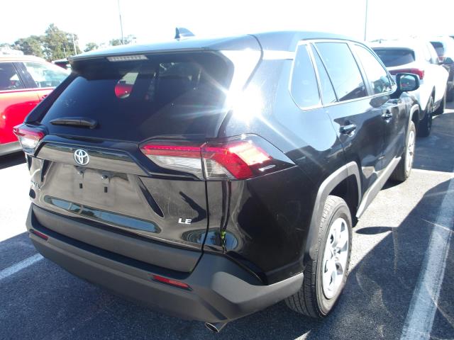 2025 Toyota RAV4 LE FWD