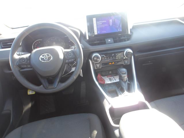 2025 Toyota RAV4 LE FWD