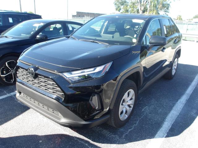 2025 Toyota RAV4 LE FWD