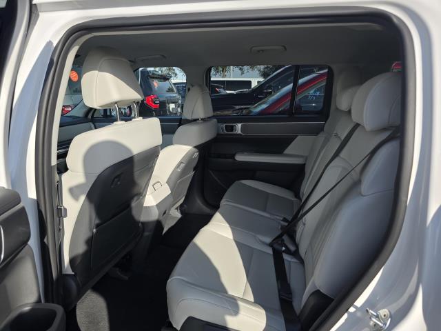 2025 Hyundai Santa Fe Hybrid SEL FWD