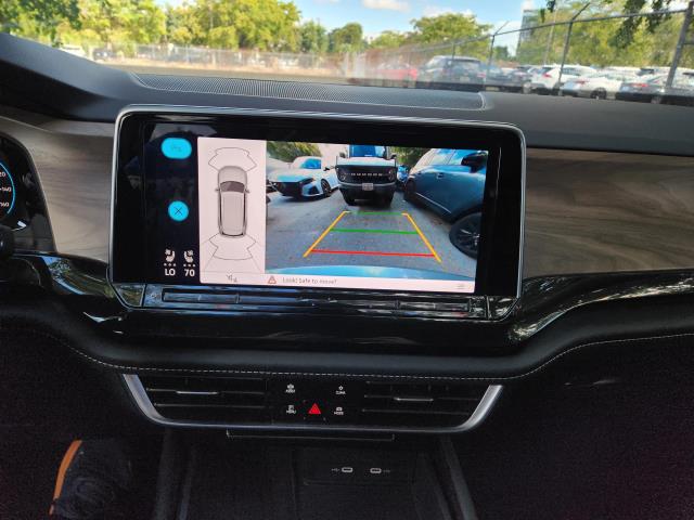 2025 Volkswagen Atlas 2.0T SE FWD