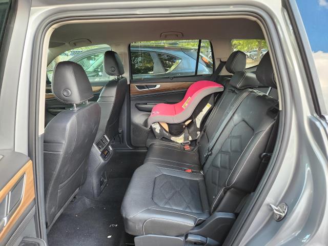 2025 Volkswagen Atlas 2.0T SE FWD