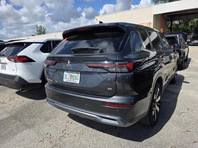 2025 Mitsubishi Outlander SE FWD