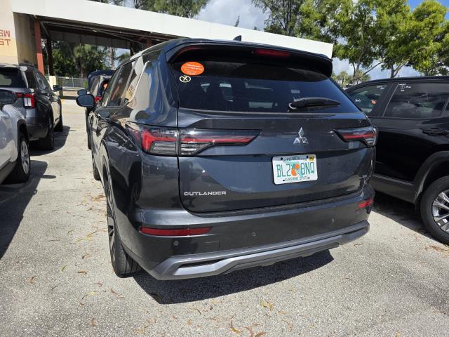 2025 Mitsubishi Outlander SE FWD