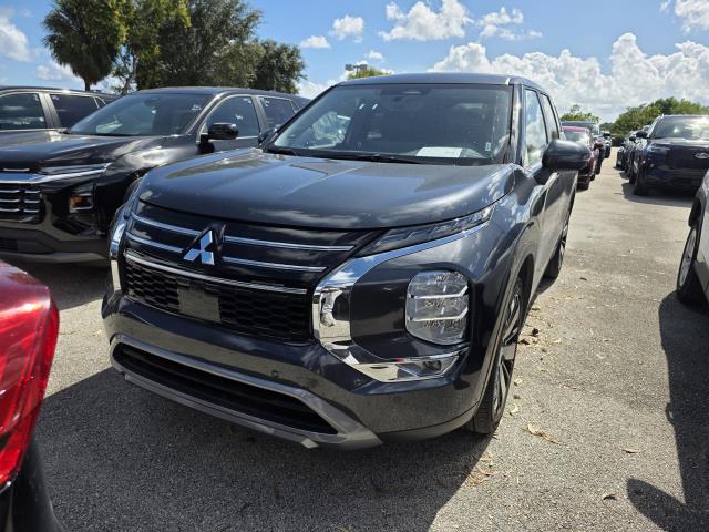 2025 Mitsubishi Outlander SE FWD