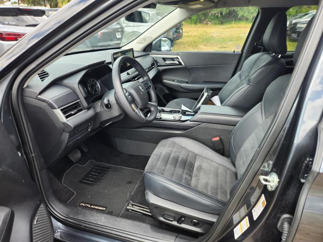 2025 Mitsubishi Outlander SE FWD