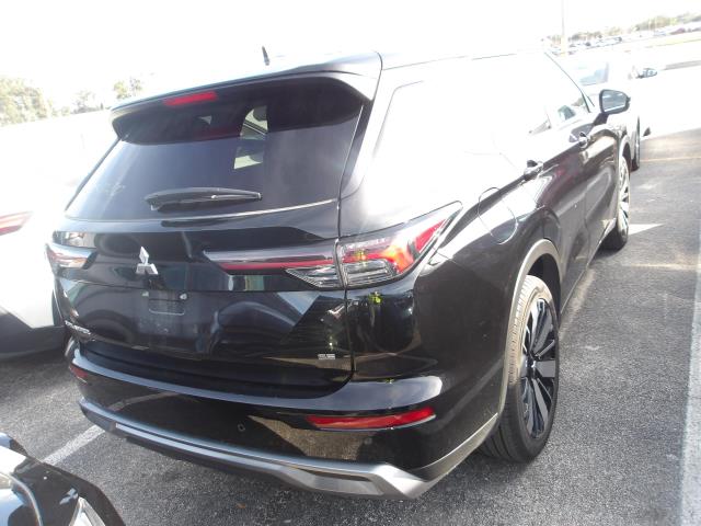 2025 Mitsubishi Outlander SE FWD