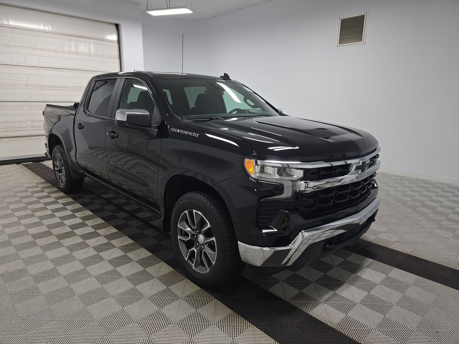 2022 Chevrolet Silverado 1500 LT AWD