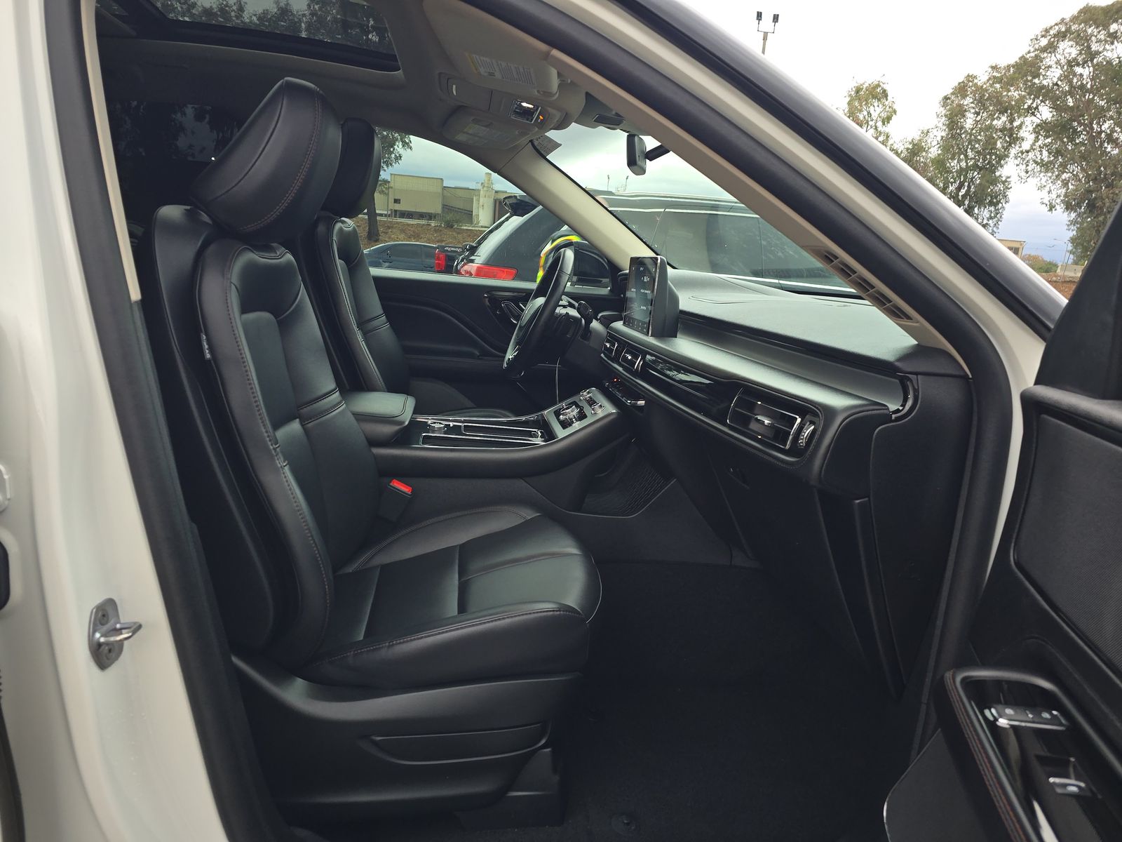 2023 Lincoln Aviator Standard FWD