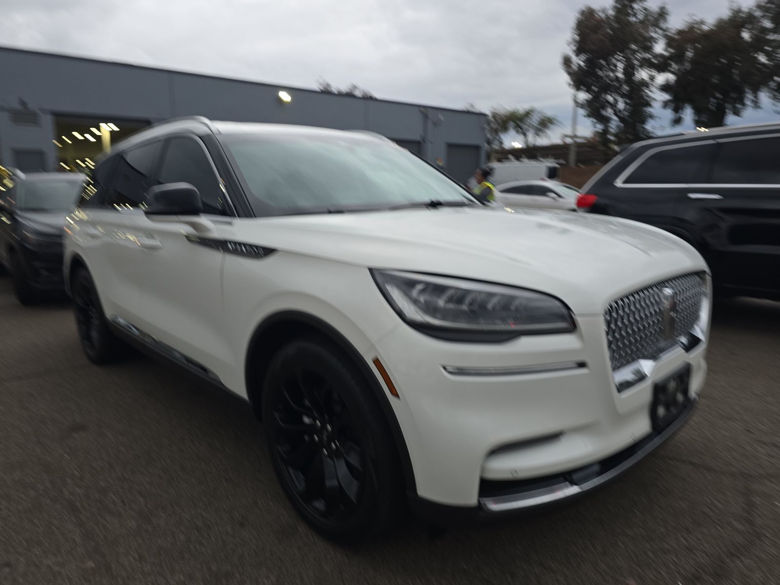 2023 Lincoln Aviator Standard FWD