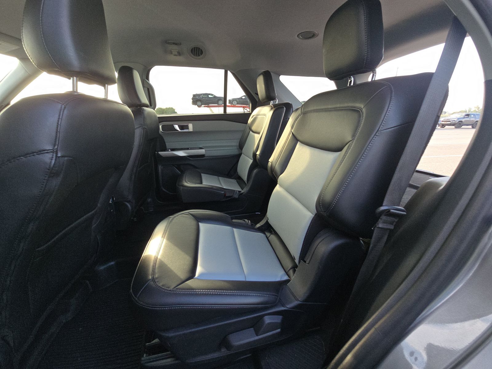 2024 Ford Explorer XLT AWD