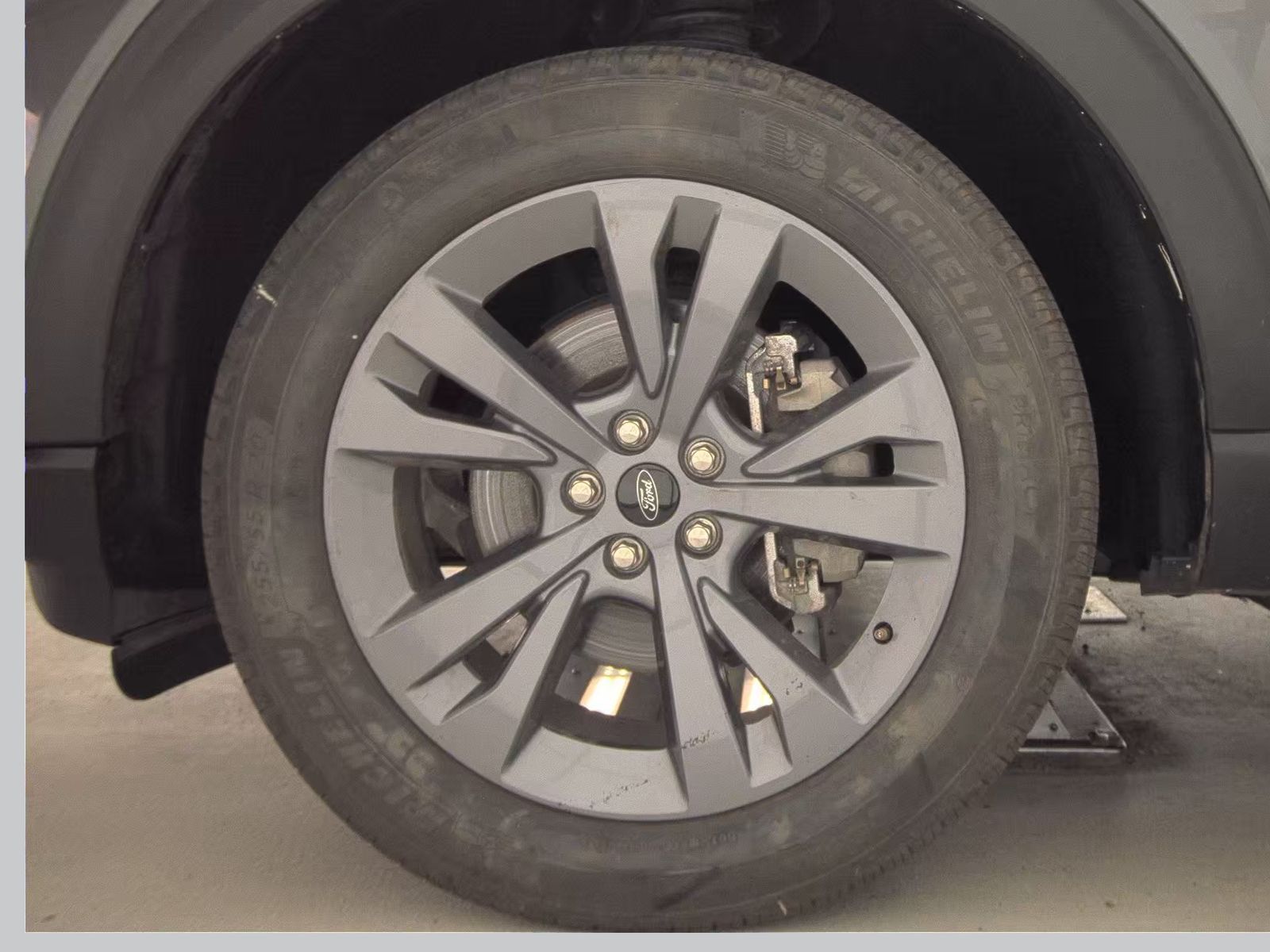 2024 Ford Explorer XLT AWD