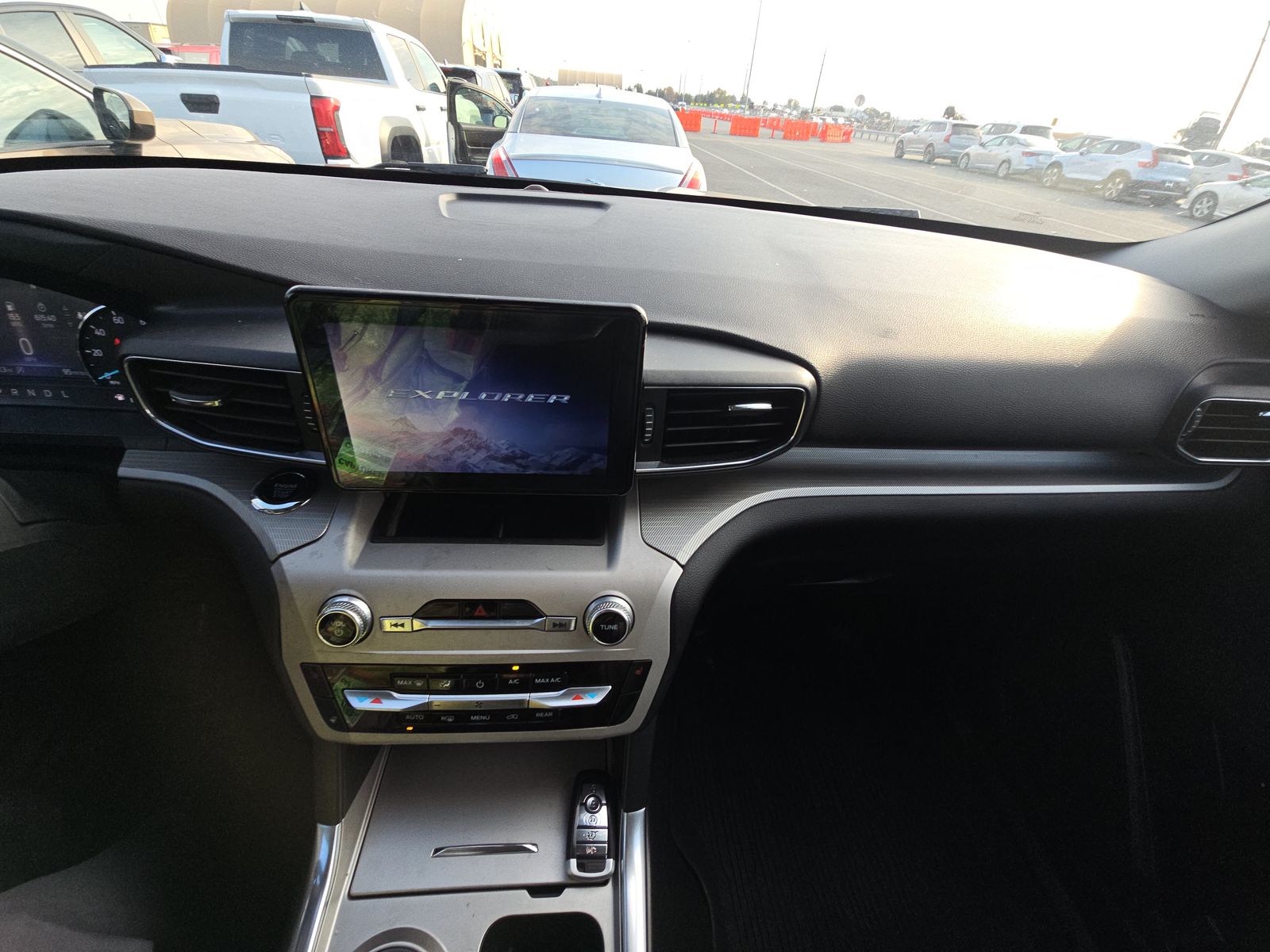 2024 Ford Explorer XLT AWD