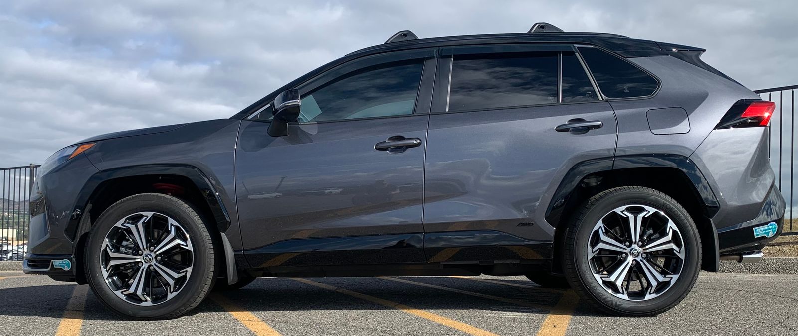 2025 Toyota RAV4 Plug-In Hybrid XSE AWD