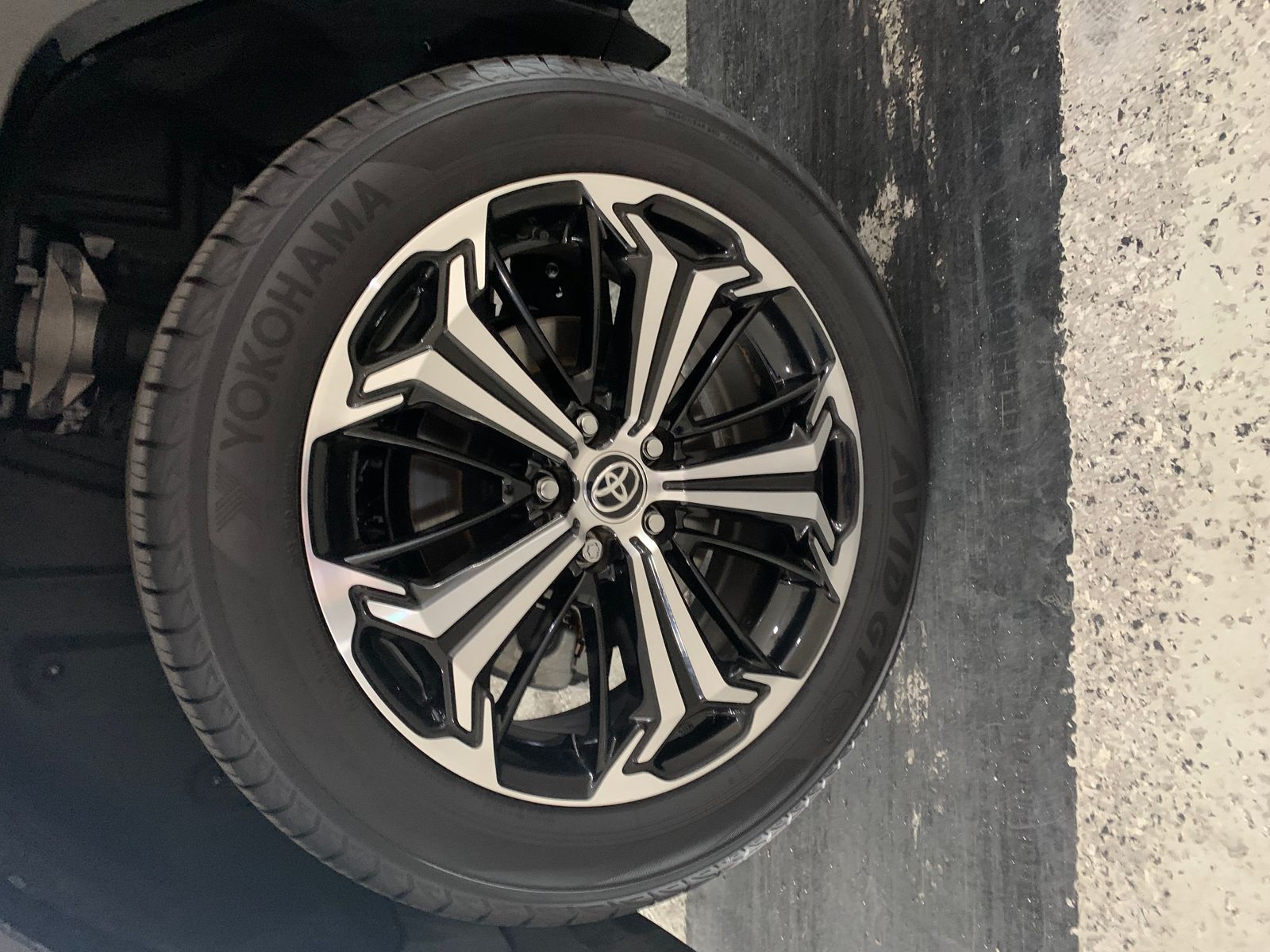 2025 Toyota RAV4 Plug-In Hybrid XSE AWD