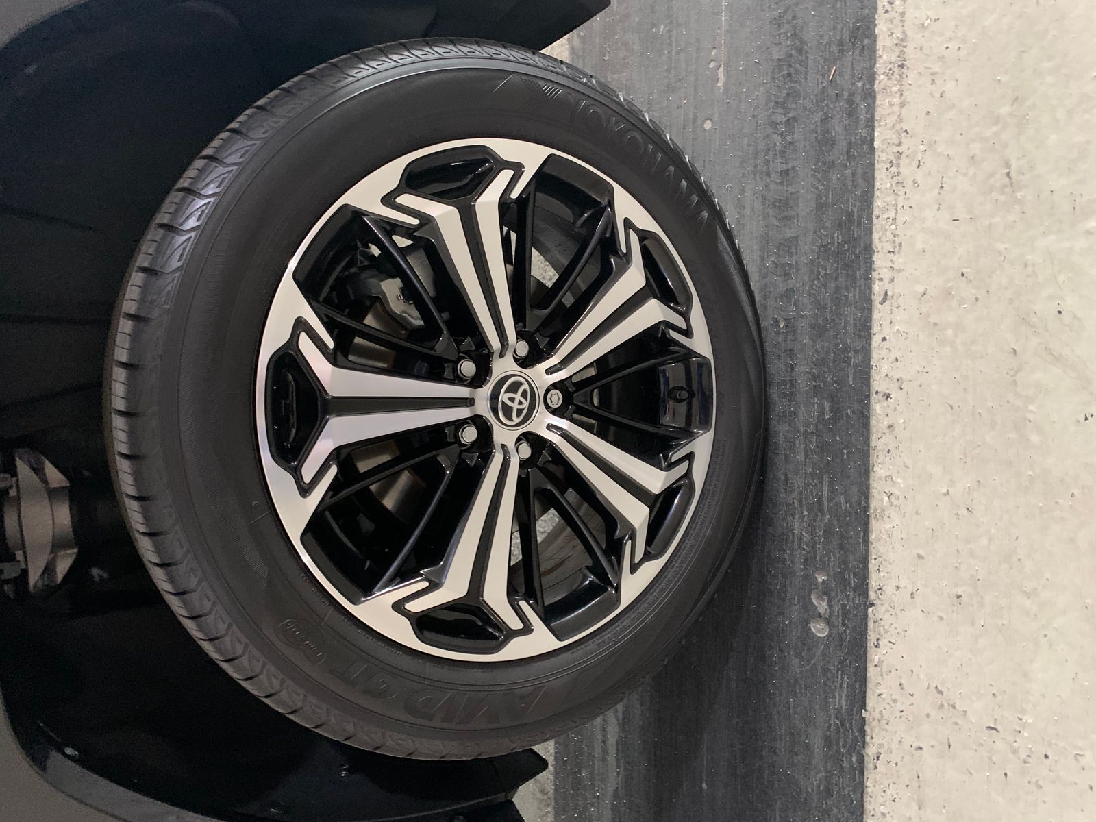 2025 Toyota RAV4 Plug-In Hybrid XSE AWD