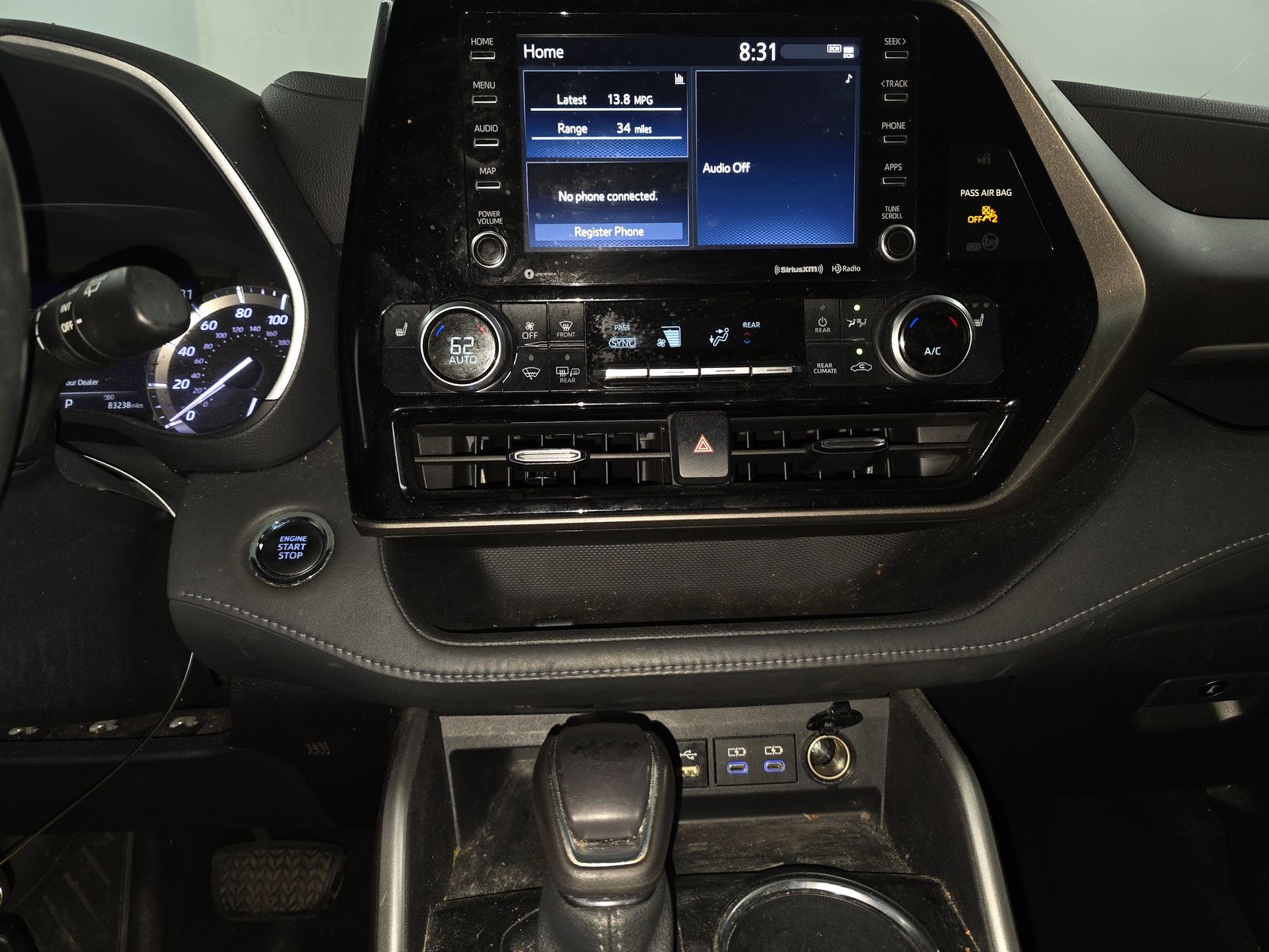 2022 Toyota Highlander XLE FWD