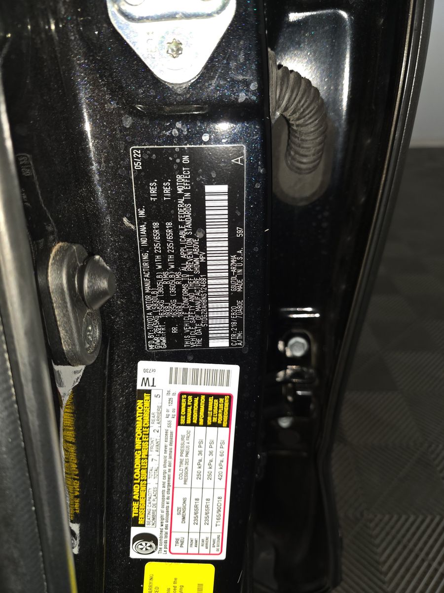 2022 Toyota Highlander XLE FWD