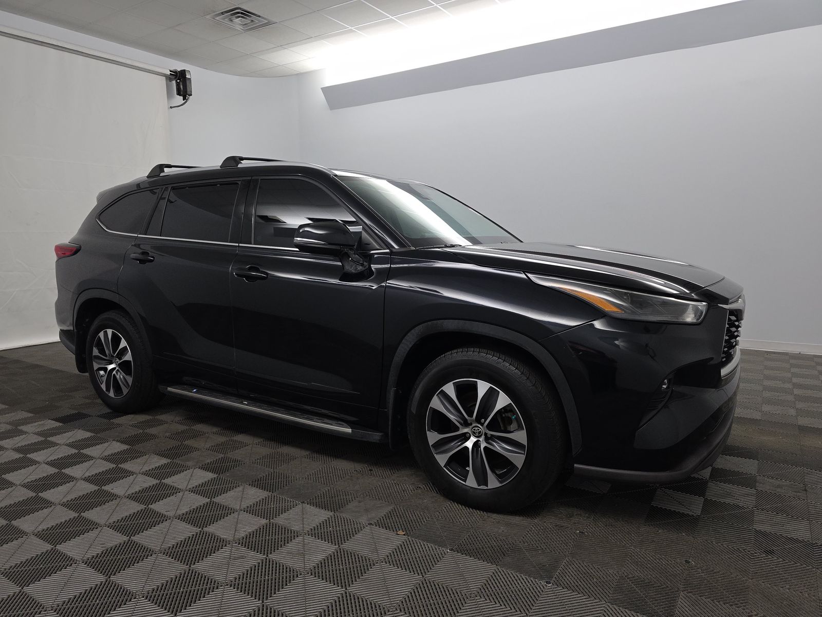 2022 Toyota Highlander XLE FWD