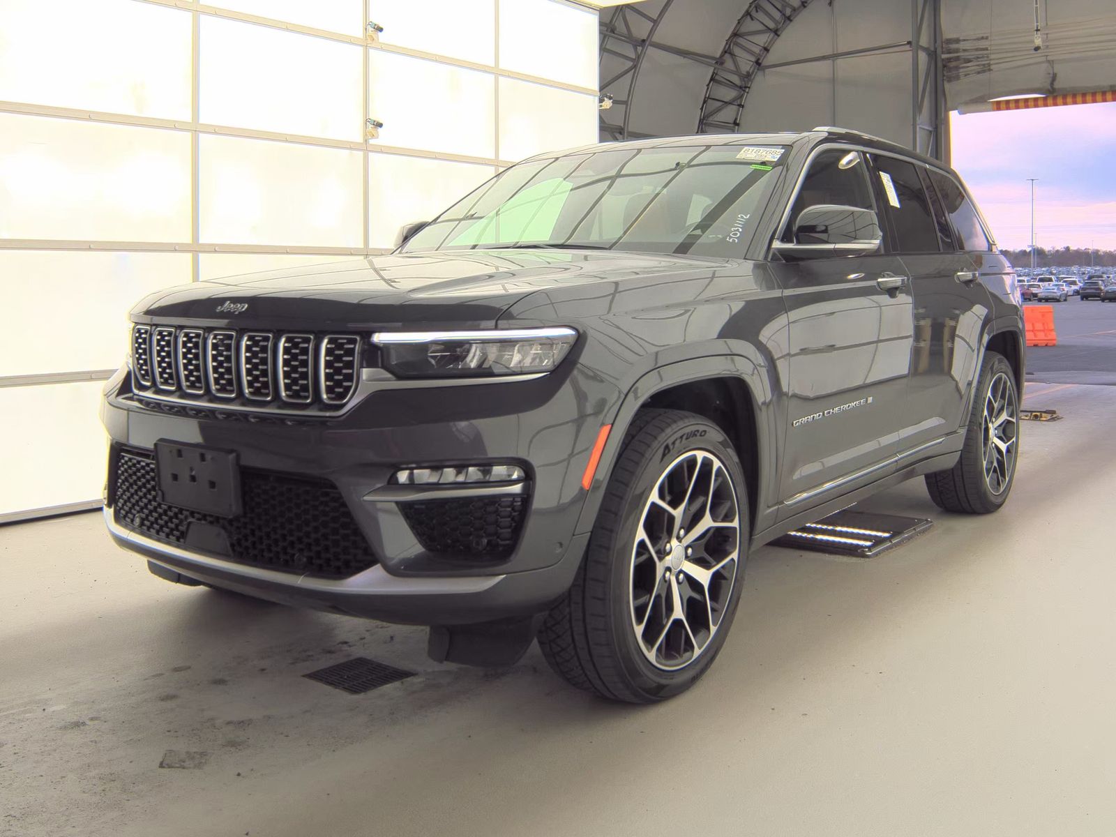 2022 Jeep Grand Cherokee Summit Reserve AWD