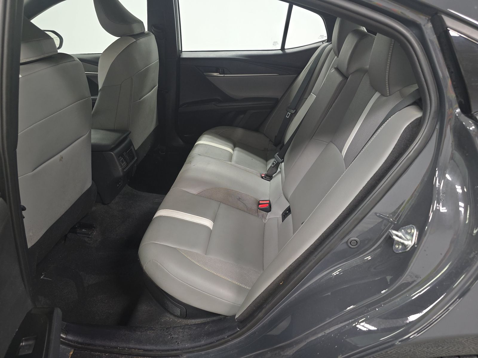 2025 Toyota Camry SE FWD