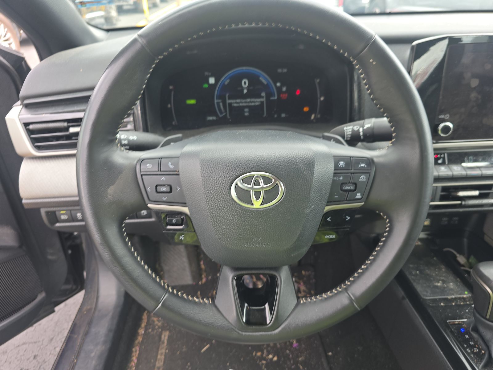 2025 Toyota Camry SE FWD