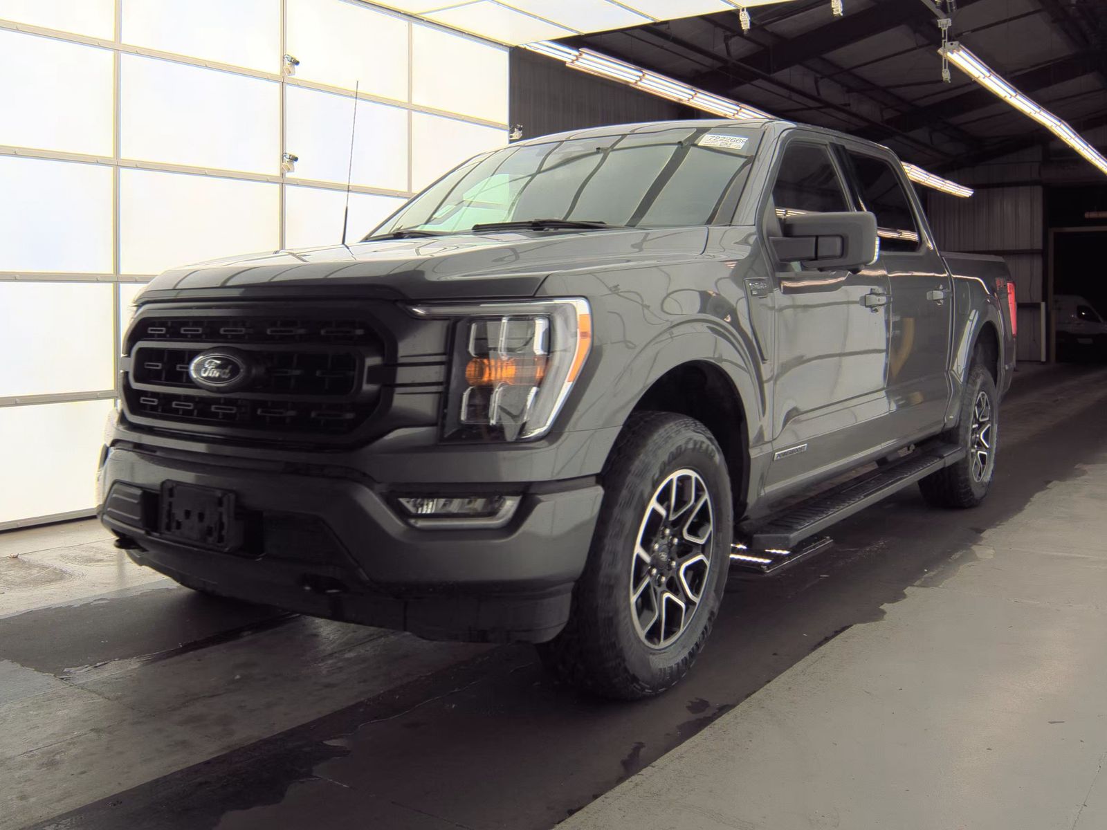 2023 Ford F-150 Hybrid XLT AWD