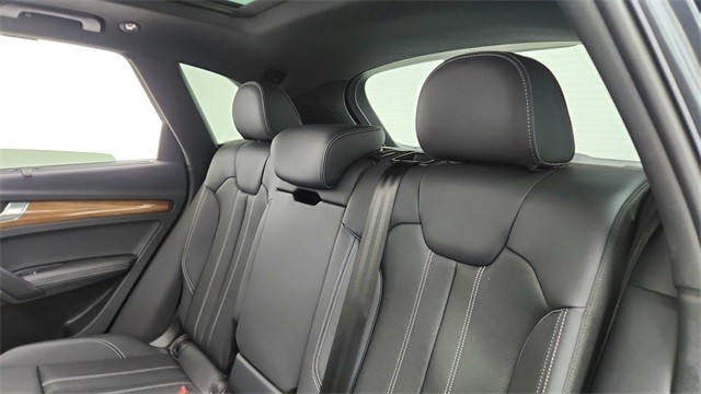 2024 Audi Q5 e Plug-In Hybrid S line Premium Plus AWD