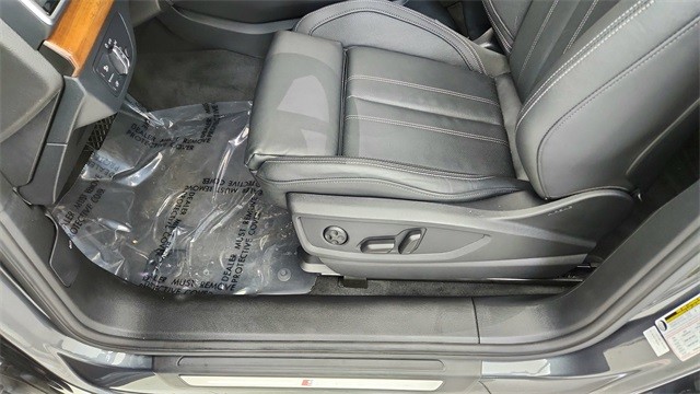 2024 Audi Q5 e Plug-In Hybrid S line Premium Plus AWD