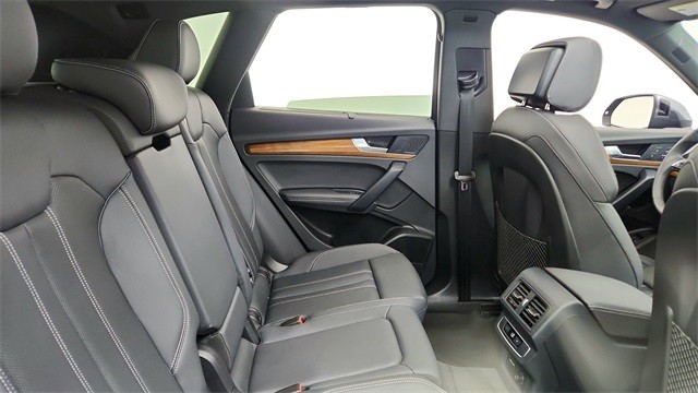 2024 Audi Q5 e Plug-In Hybrid S line Premium Plus AWD