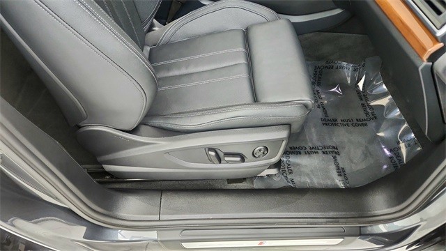 2024 Audi Q5 e Plug-In Hybrid S line Premium Plus AWD