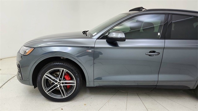 2024 Audi Q5 e Plug-In Hybrid S line Premium Plus AWD