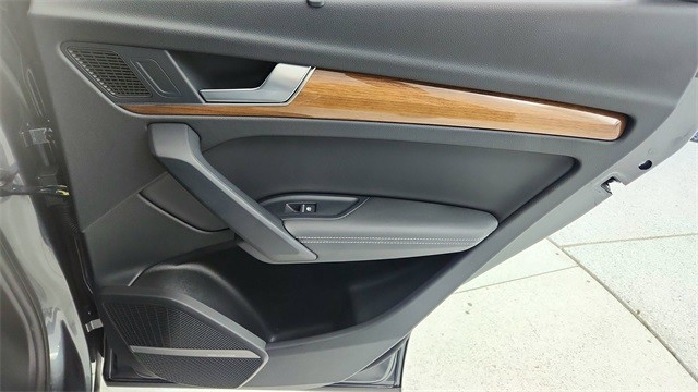 2024 Audi Q5 e Plug-In Hybrid S line Premium Plus AWD