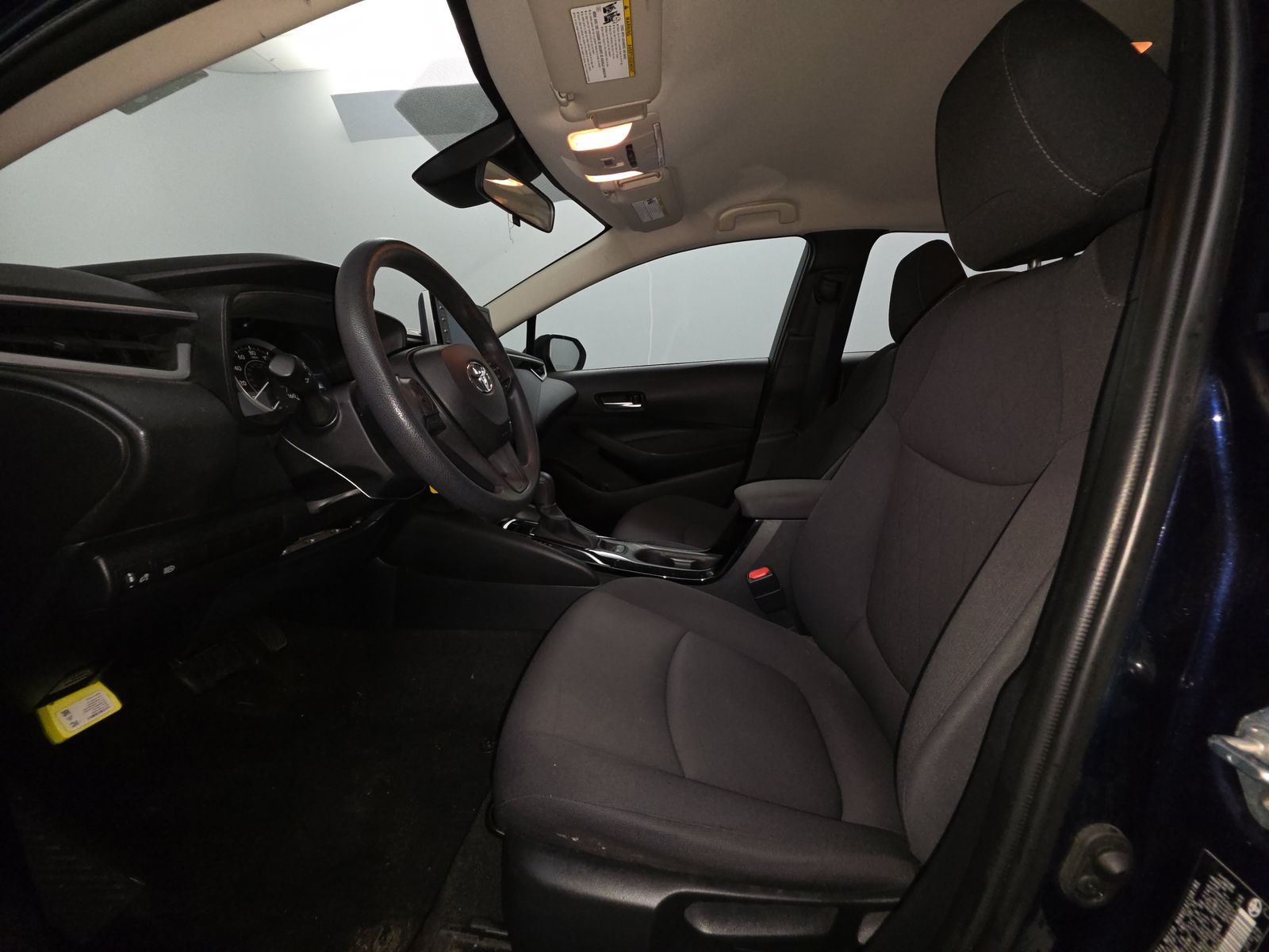 2020 Toyota Corolla LE FWD